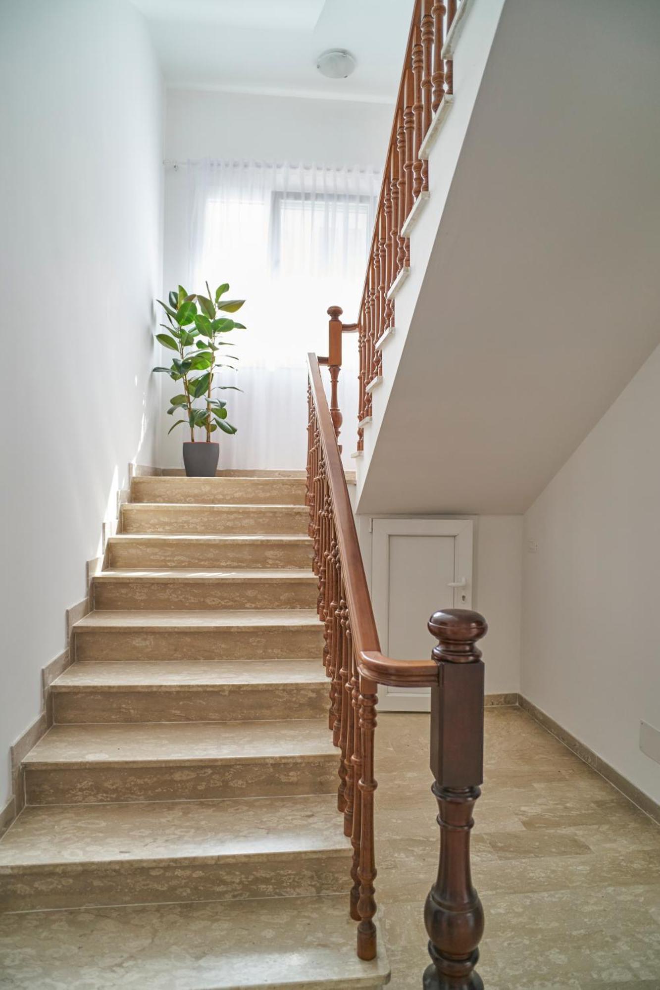 Villa Borghesi Suites Fronte Mare Римини Екстериор снимка