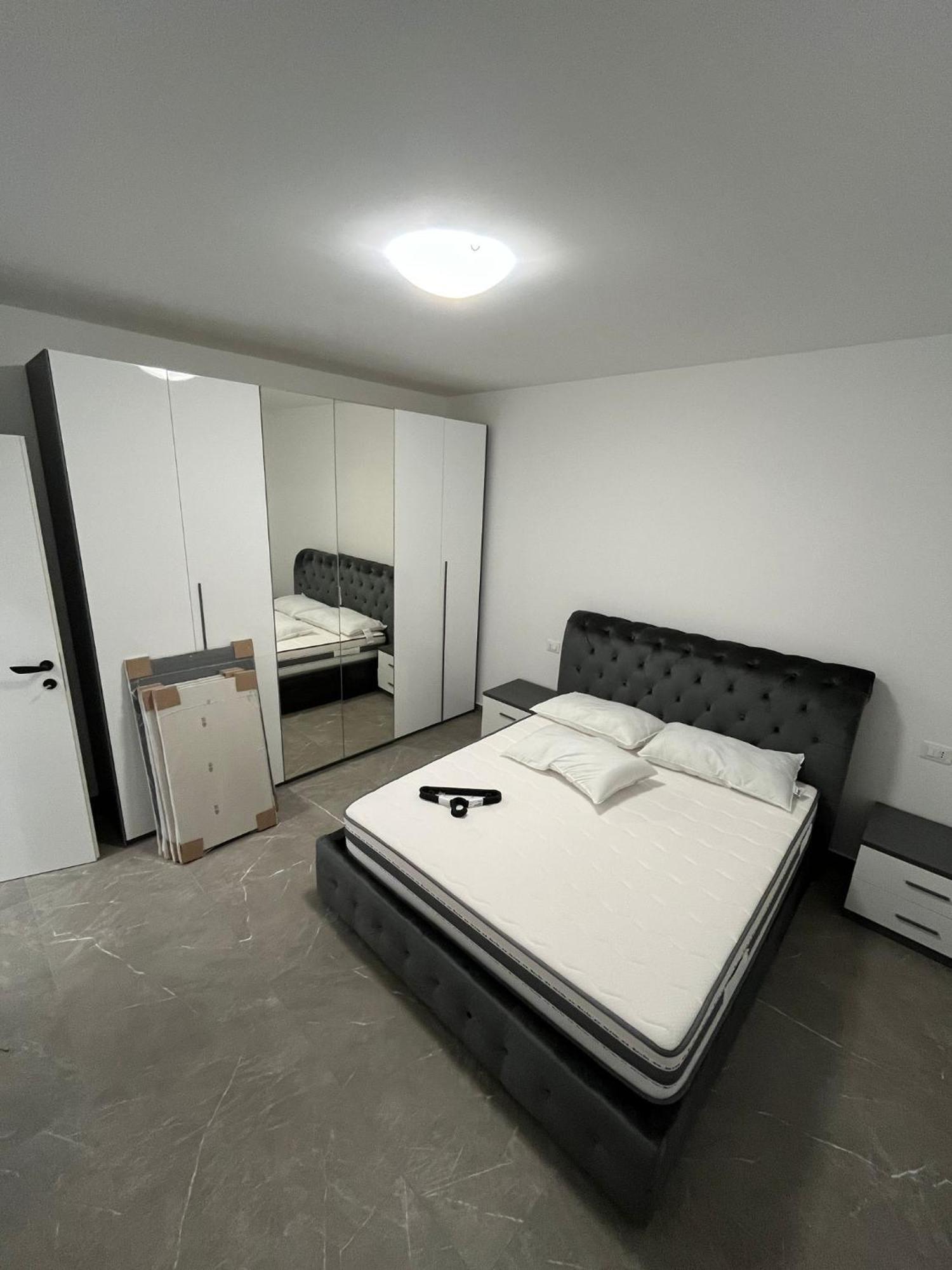 Villa Borghesi Suites Fronte Mare Римини Екстериор снимка